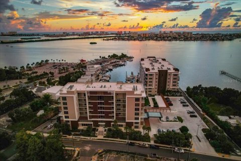 Condo à Clearwater, Floride, 2 chambres № 2358280