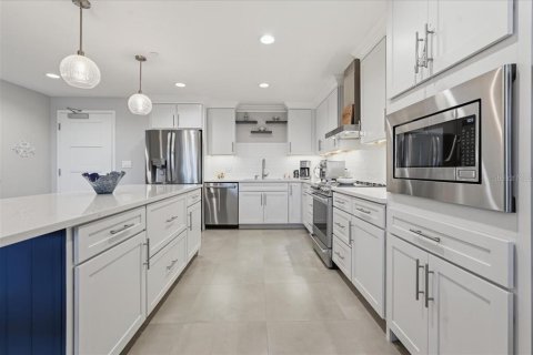 Condo in Clearwater, Florida, 2 bedrooms № 2358280 - photo 7