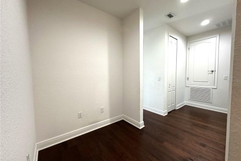 Touwnhouse à vendre à Orlando, Floride: 3 chambres, 165.27 m2 № 2398845 - photo 21