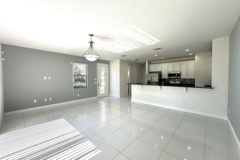 Touwnhouse à vendre à Orlando, Floride: 3 chambres, 165.27 m2 № 2398845 - photo 10