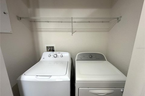 Touwnhouse à vendre à Orlando, Floride: 3 chambres, 165.27 m2 № 2398845 - photo 24