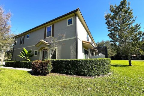 Touwnhouse à vendre à Orlando, Floride: 3 chambres, 165.27 m2 № 2398845 - photo 3