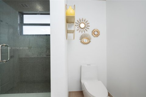 Townhouse in Miami, Florida 3 bedrooms, 165.09 sq.m. № 2042457 - photo 16