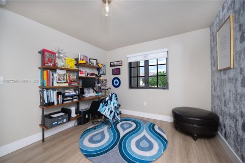 Townhouse in Miami, Florida 3 bedrooms, 165.09 sq.m. № 2042457 - photo 24