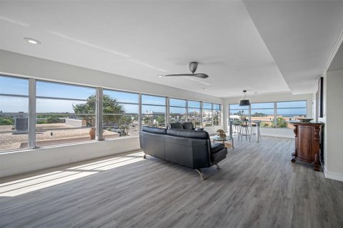 Купить кондоминиум в Сент-Пит-Бич, Флорида 5 комнат, 248.05м2, № 1431009 - фото 9
