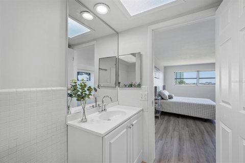 Купить кондоминиум в Сент-Пит-Бич, Флорида 5 комнат, 248.05м2, № 1431009 - фото 29