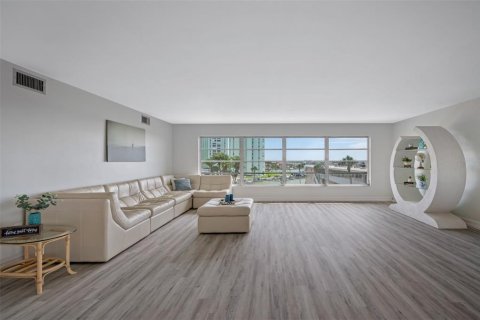 Купить кондоминиум в Сент-Пит-Бич, Флорида 5 комнат, 248.05м2, № 1431009 - фото 23