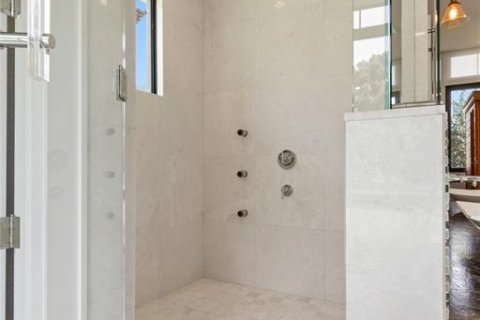 Casa en venta en Tarpon Springs, Florida, 4 dormitorios, 411 m2 № 1882896 - foto 26