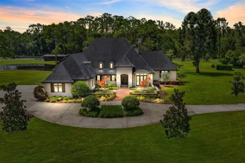 Casa en venta en Tarpon Springs, Florida, 4 dormitorios, 411 m2 № 1882896 - foto 2
