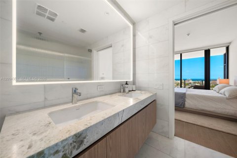 Copropriété à louer à Miami Beach, Floride: 2 chambres, 134.8 m2 № 2068778 - photo 8