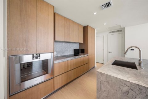 Copropriété à louer à Miami Beach, Floride: 2 chambres, 134.8 m2 № 2068778 - photo 30