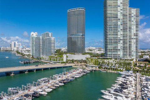 Copropriété à louer à Miami Beach, Floride: 2 chambres, 134.8 m2 № 2068778 - photo 18