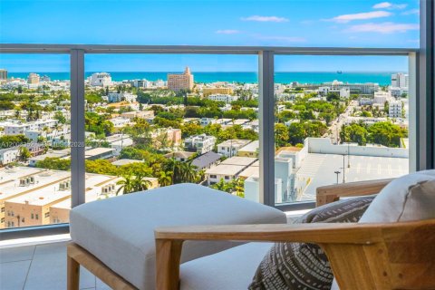 Copropriété à louer à Miami Beach, Floride: 2 chambres, 134.8 m2 № 2068778 - photo 15