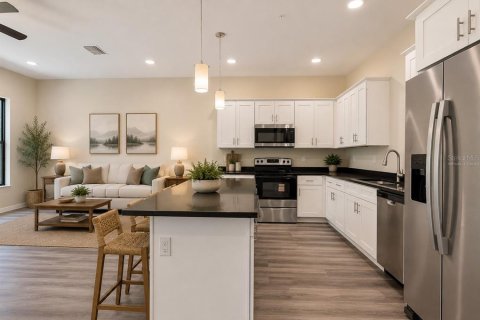 Townhouse in Tampa, Florida 3 bedrooms, 178.19 sq.m. № 2239004 - photo 9