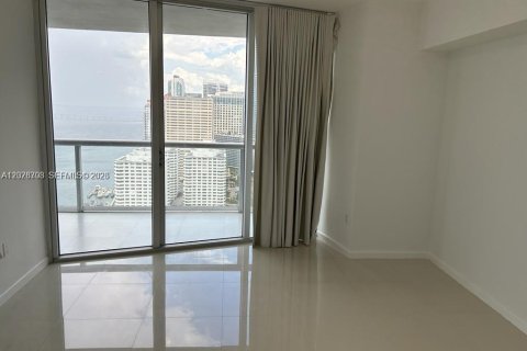 Condo in Miami, Florida, 2 bedrooms № 2257572 - photo 11