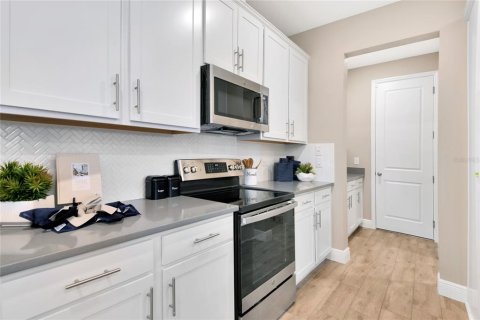 Casa en venta en Weeki Wachee, Florida, 3 dormitorios, 174.66 m2 № 1744685 - foto 5