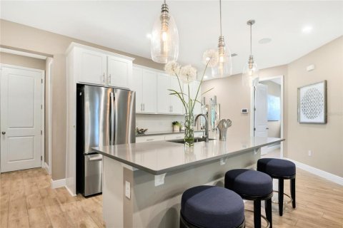 Casa en venta en Weeki Wachee, Florida, 3 dormitorios, 174.66 m2 № 1744685 - foto 4