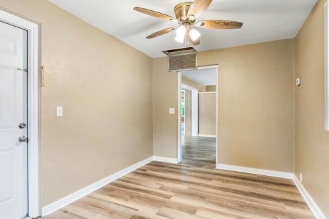 Villa ou maison à louer à Vero Beach, Floride: 2 chambres, 133.78 m2 № 2268599 - photo 27
