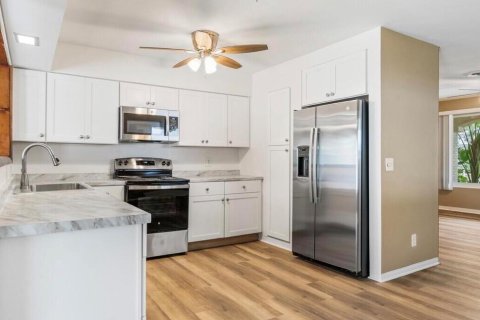 Villa ou maison à louer à Vero Beach, Floride: 2 chambres, 133.78 m2 № 2268599 - photo 7