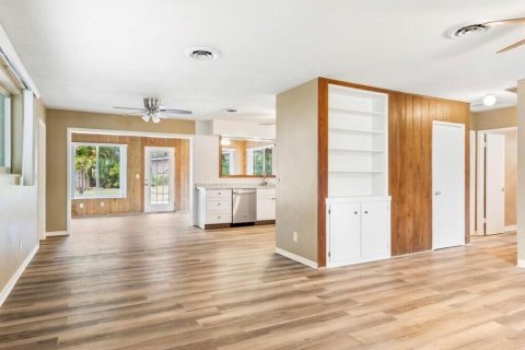 Villa ou maison à louer à Vero Beach, Floride: 2 chambres, 133.78 m2 № 2268599 - photo 16