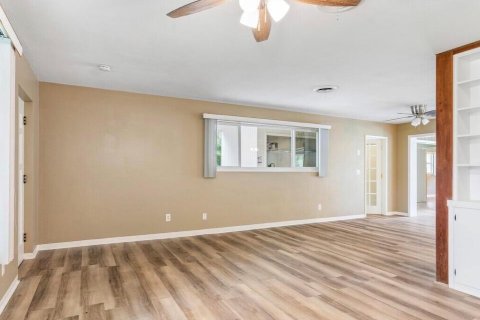 Villa ou maison à louer à Vero Beach, Floride: 2 chambres, 133.78 m2 № 2268599 - photo 22