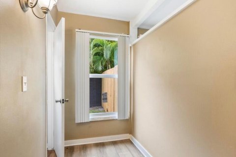 Villa ou maison à louer à Vero Beach, Floride: 2 chambres, 133.78 m2 № 2268599 - photo 23