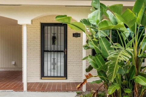 Villa ou maison à louer à Vero Beach, Floride: 2 chambres, 133.78 m2 № 2268599 - photo 3