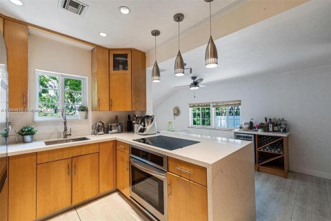 Villa ou maison à vendre à Miami Shores, Floride: 4 chambres, 212.93 m2 № 1978393 - photo 19