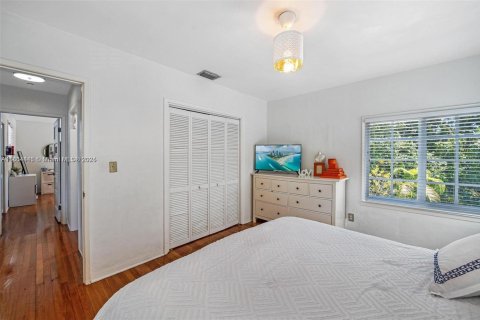 Villa ou maison à vendre à Miami Shores, Floride: 4 chambres, 212.93 m2 № 1978393 - photo 30