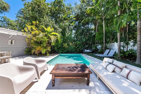 Villa ou maison à vendre à Miami Shores, Floride: 4 chambres, 212.93 m2 № 1978393 - photo 3