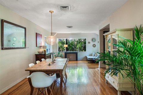 Villa ou maison à vendre à Miami Shores, Floride: 4 chambres, 212.93 m2 № 1978393 - photo 14