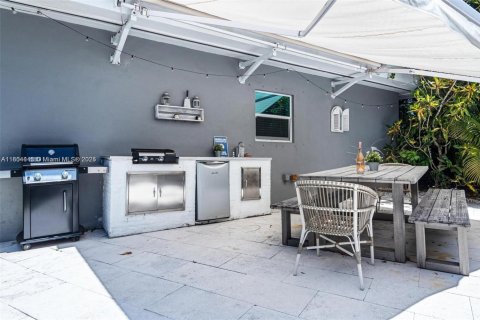 Villa ou maison à vendre à Miami Shores, Floride: 4 chambres, 212.93 m2 № 1978393 - photo 6