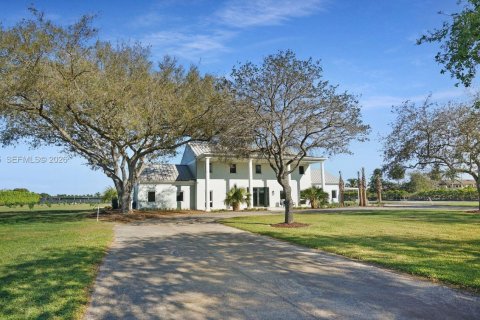 Дом в Хомстед, Флорида 6 спален, 469.34м2 № 2036624