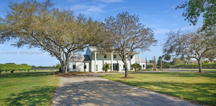 Дом в Хомстед, Флорида 6 спален, 469.34м2 № 2036624