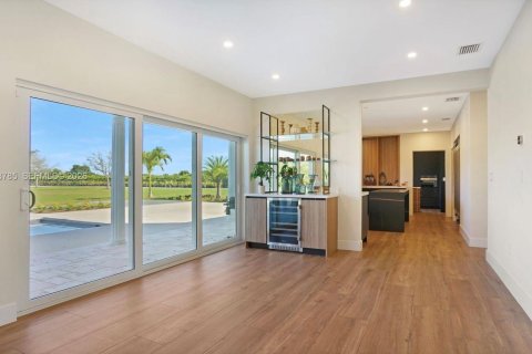 Купить виллу или дом в Хомстед, Флорида 6 спален, 469.34м2, № 2036624 - фото 10