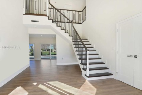 Купить виллу или дом в Хомстед, Флорида 6 спален, 469.34м2, № 2036624 - фото 3