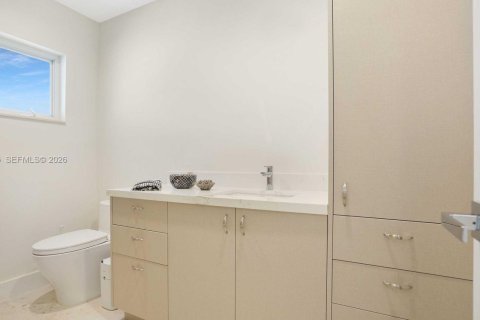 Купить виллу или дом в Хомстед, Флорида 6 спален, 469.34м2, № 2036624 - фото 22