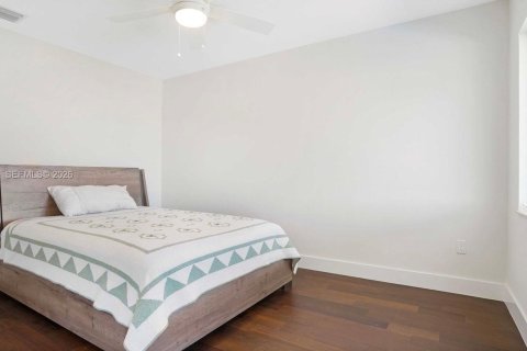 Купить виллу или дом в Хомстед, Флорида 6 спален, 469.34м2, № 2036624 - фото 25