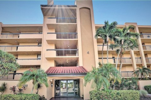 Condominio en alquiler en Delray Beach, Florida, 2 dormitorios, 119.84 m2 № 1146903 - foto 1