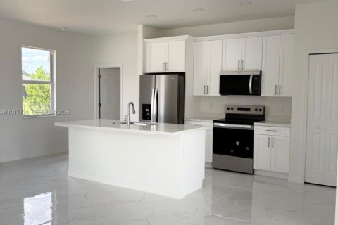Casa en venta en Lehigh Acres, Florida, 3 dormitorios, 126.07 m2 № 2054898 - foto 6