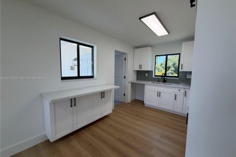 Villa ou maison à vendre à Miami Gardens, Floride: 3 chambres, 102.56 m2 № 2086994 - photo 9