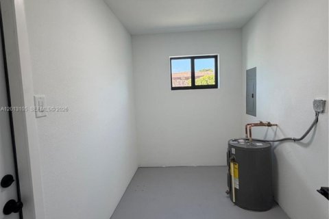 Villa ou maison à vendre à Miami Gardens, Floride: 3 chambres, 102.56 m2 № 2086994 - photo 10