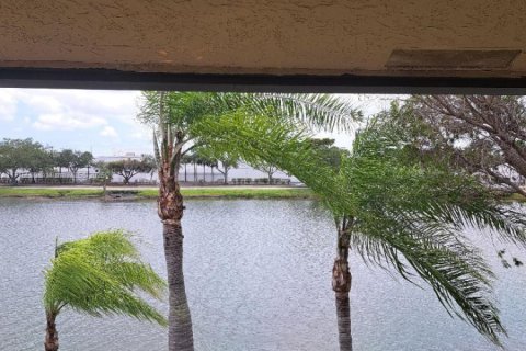 Condo in Margate, Florida, 1 bedroom  № 1731024 - photo 14