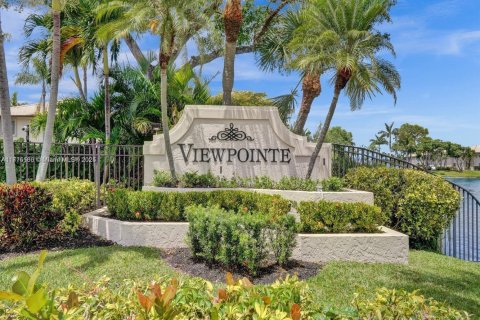 Condo in Margate, Florida, 1 bedroom  № 1731024 - photo 1
