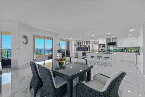 Copropriété à vendre à Hollywood, Floride: 3 chambres, 286.6 m2 № 2426267 - photo 26