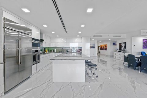 Copropriété à vendre à Hollywood, Floride: 3 chambres, 286.6 m2 № 2426267 - photo 15