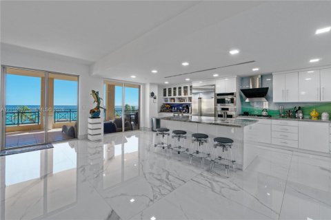 Copropriété à vendre à Hollywood, Floride: 3 chambres, 286.6 m2 № 2426267 - photo 12