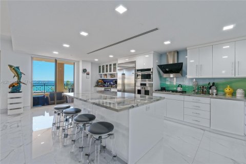 Copropriété à vendre à Hollywood, Floride: 3 chambres, 286.6 m2 № 2426267 - photo 18