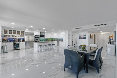 Copropriété à vendre à Hollywood, Floride: 3 chambres, 286.6 m2 № 2426267 - photo 25