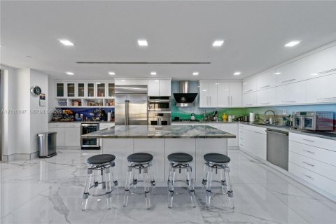 Copropriété à vendre à Hollywood, Floride: 3 chambres, 286.6 m2 № 2426267 - photo 13